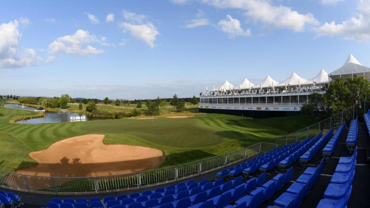 Albatross Golf Resort